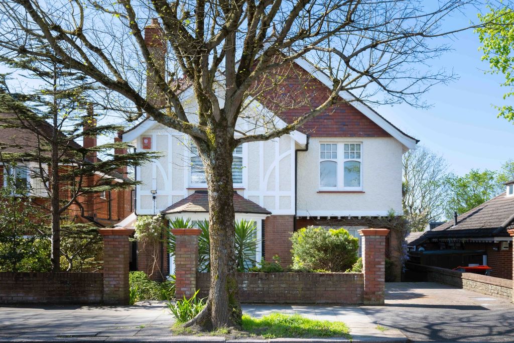 5 bed detached house to rentNew Church Road, Hove BN3