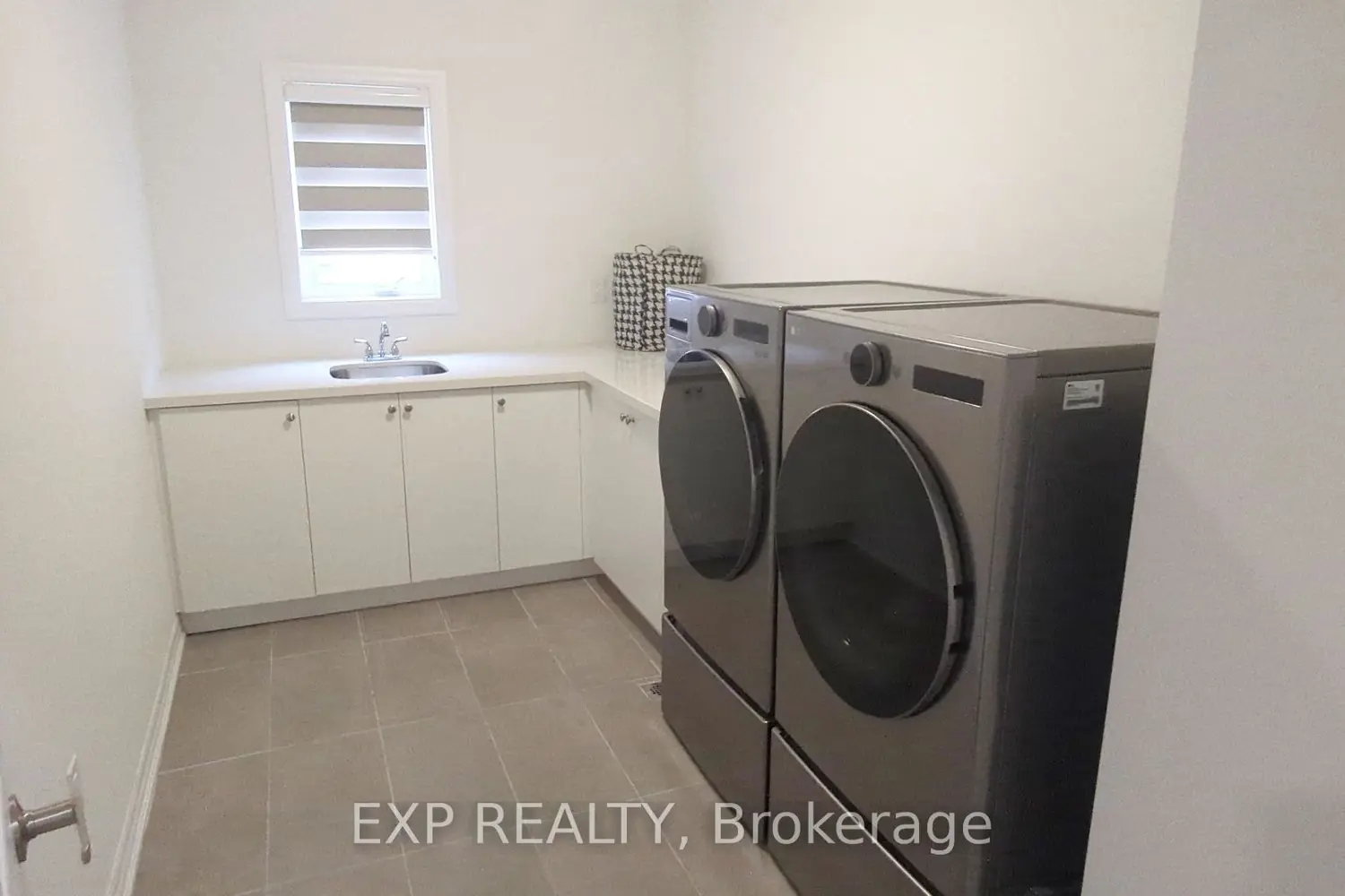 Additional image 13 of 243 Centre Street