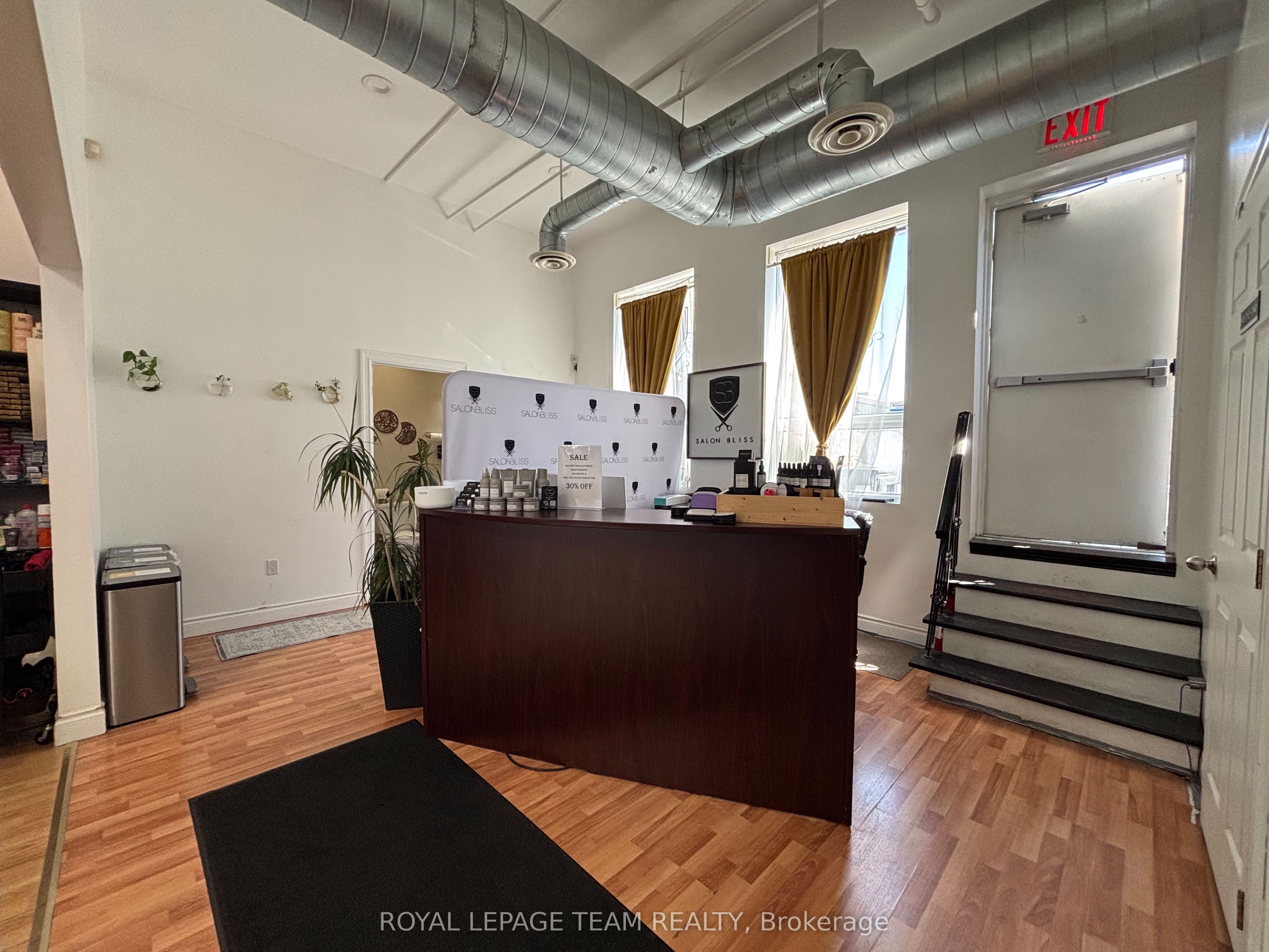 Additional image 6 of 301 Bank Street, Ottawa, ON, K2P 1X7