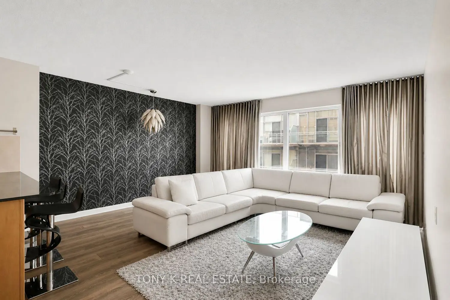 210 Victoria Street 2113