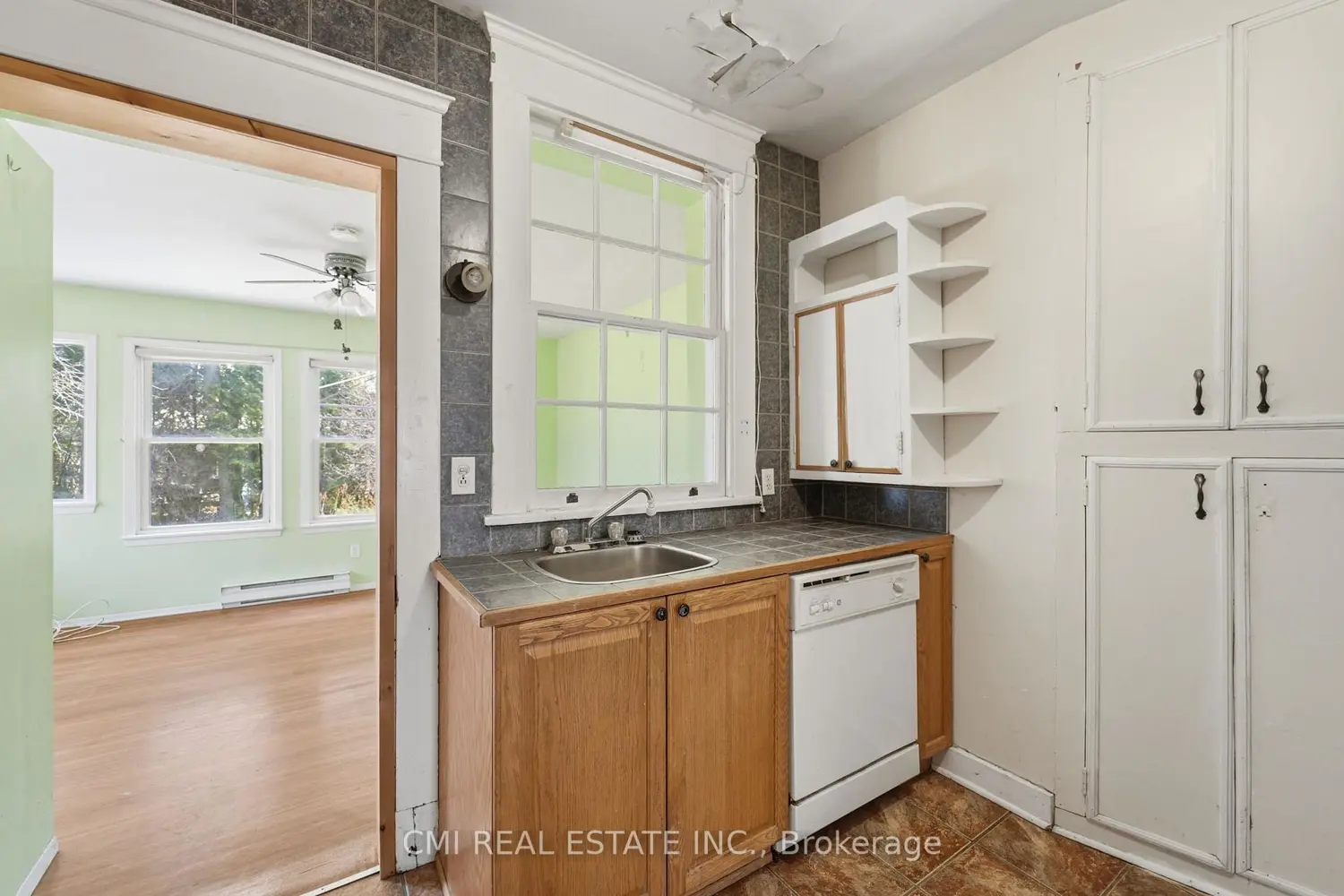 Additional image 5 of 555 Smerdon Street