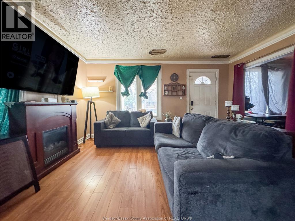 Additional image 3 of 1090 Wigle , Windsor, ON, N9C3M8