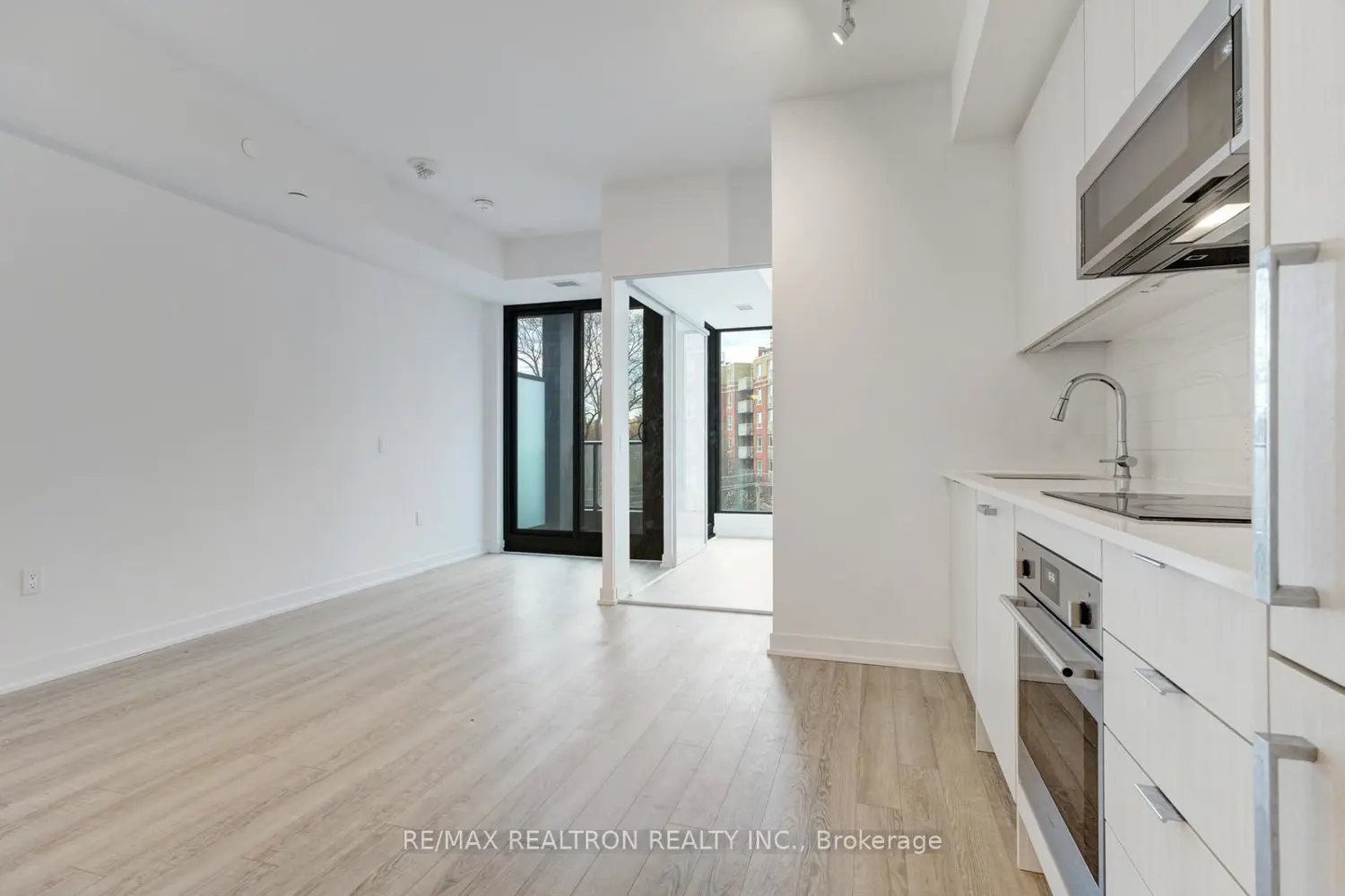 Additional image 10 of 250 Lawrence Avenue 416