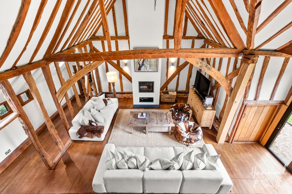 Additional image 9 of 6 bed barn conversion to rentWoodside, Epping CM16