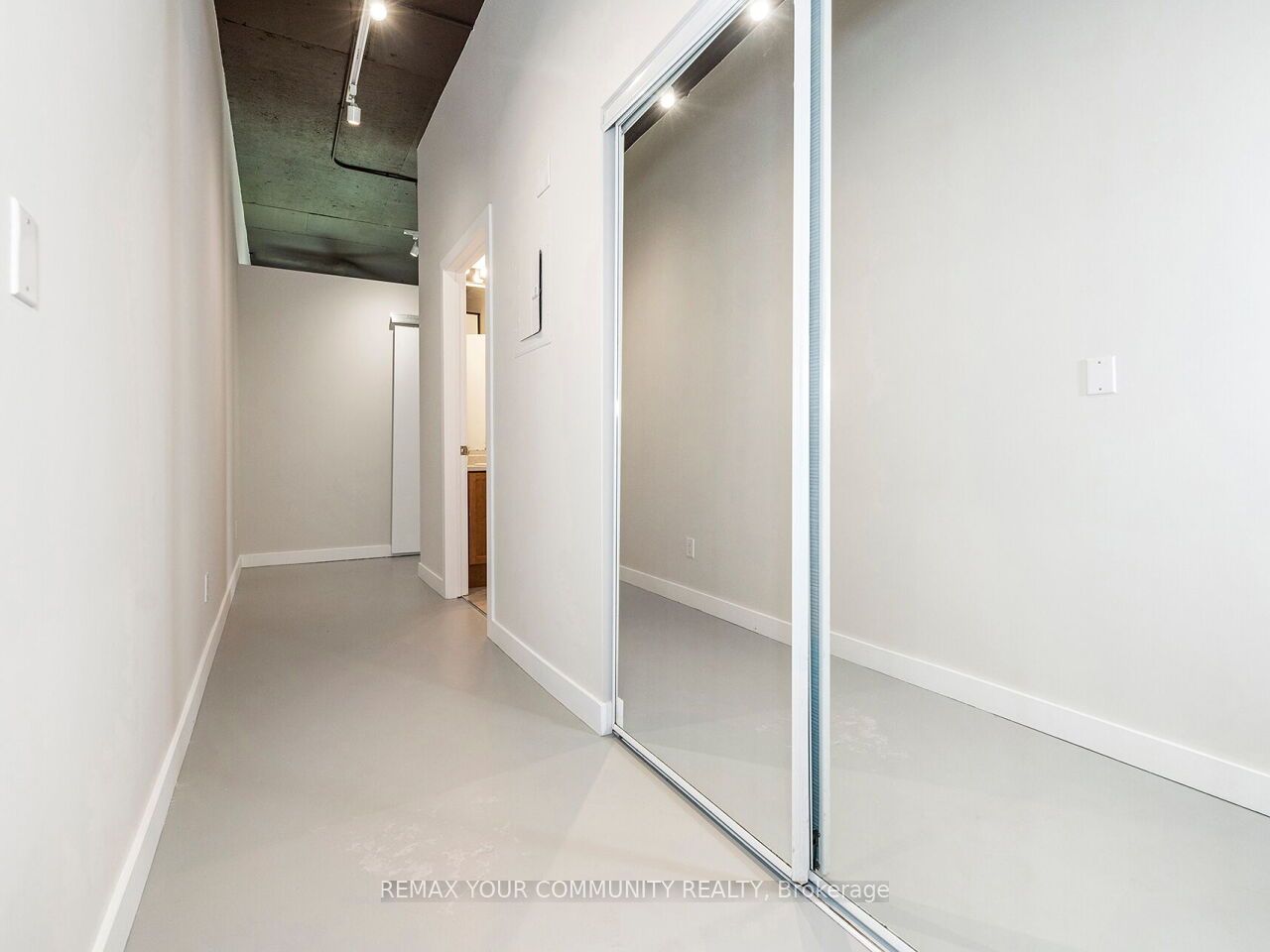 Additional image 6 of 601-2 Fieldway Road, Toronto, ON, M8Z 0B9