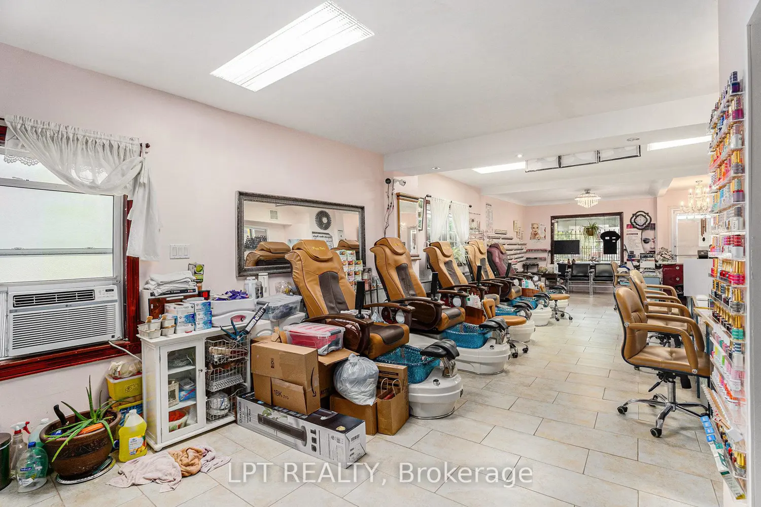 Additional image 5 of 257 Parkdale Avenue