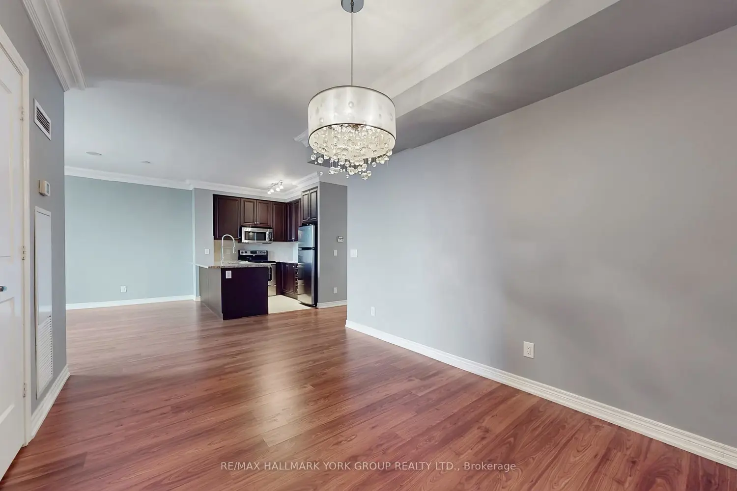 Additional image 6 of 9245 Jane Street 1601