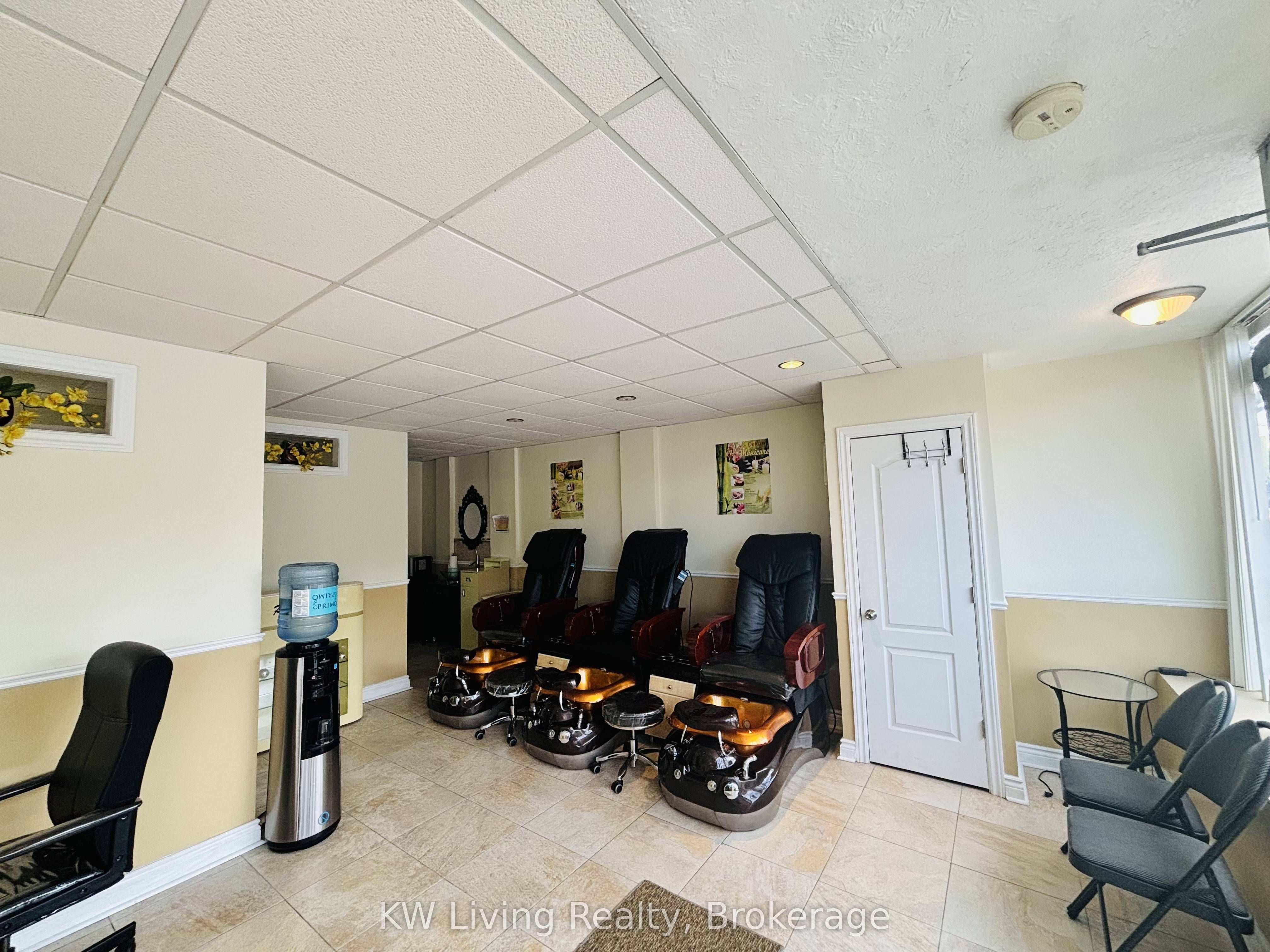 Additional image 6 of 3339 Lake Shore Boulevard W, Toronto, ON, M8W 1N1