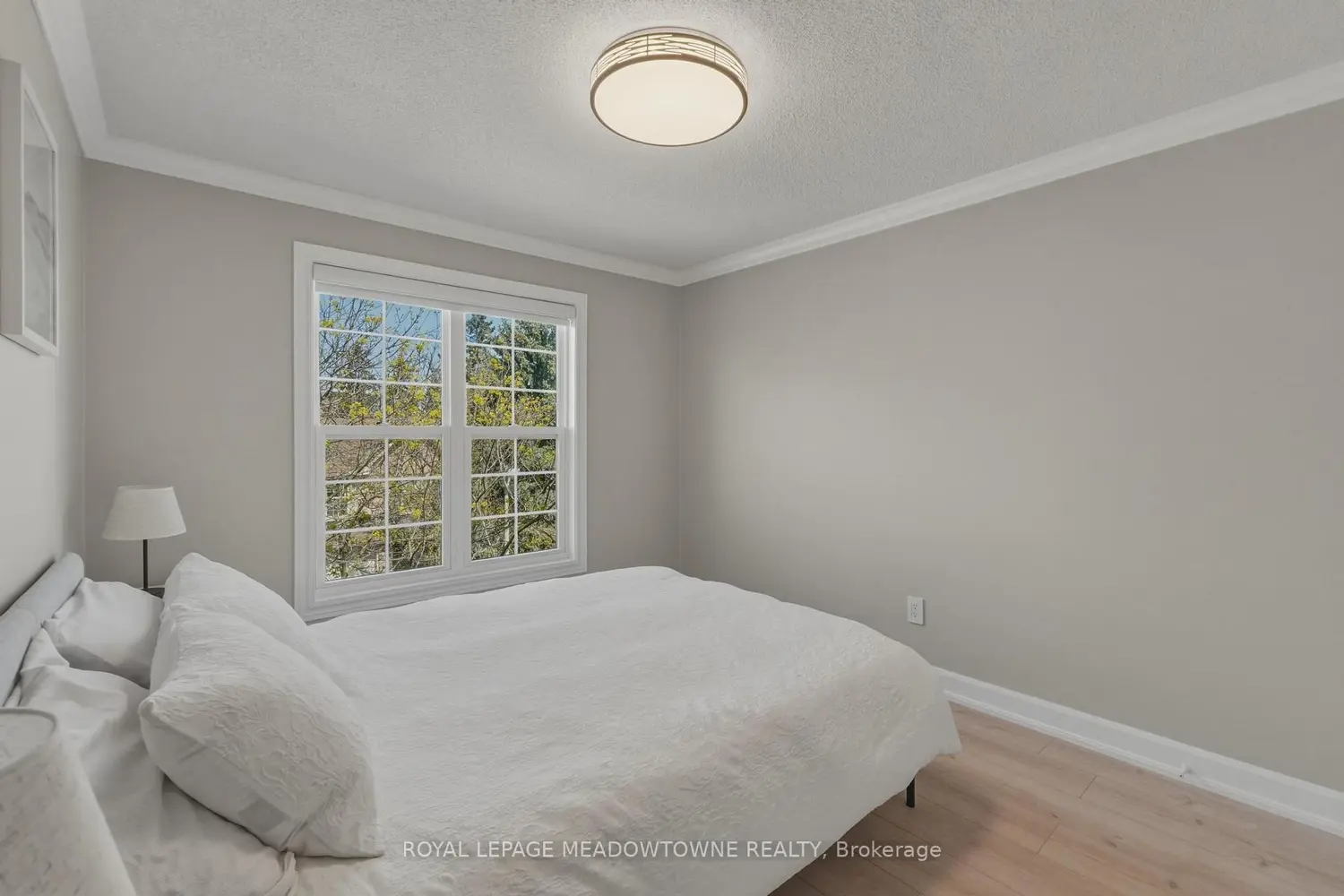 Additional image 19 of 2272 Mowat Avenue 37