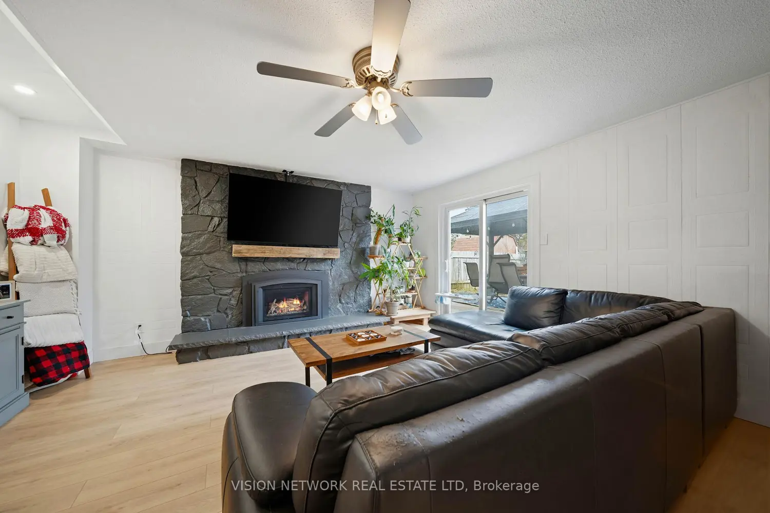 266 Chestnut Street photo 5