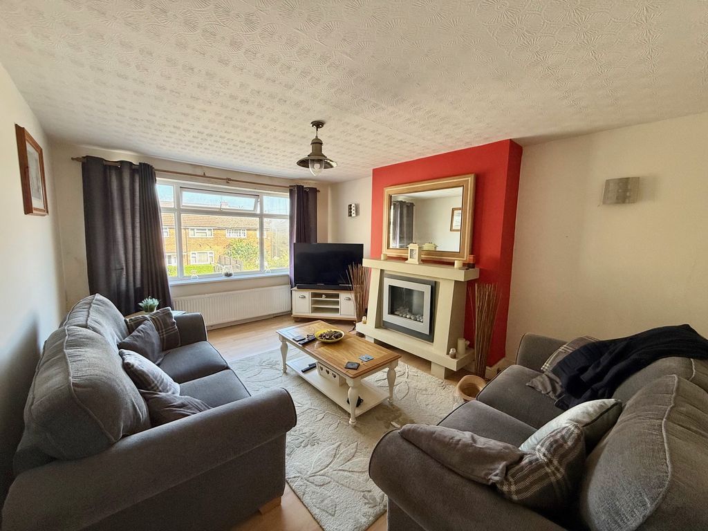 3 bed flat to rentTwinnies Road, Wilmslow SK9