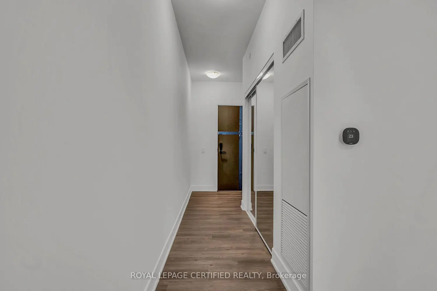 2088 James Street 503
