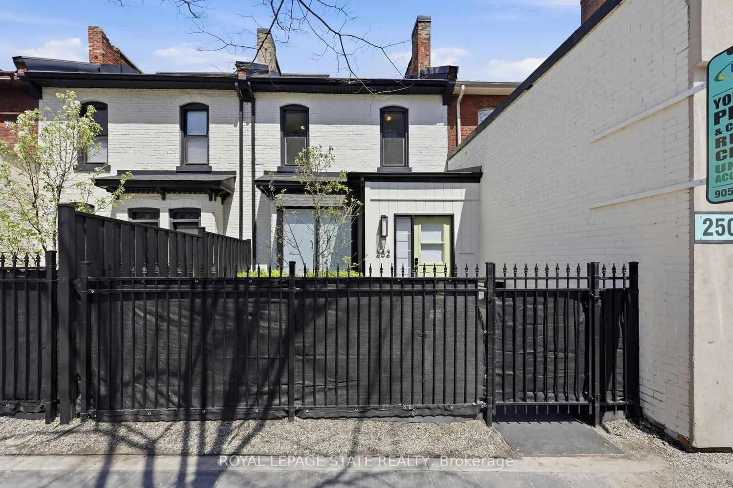 252 King Street