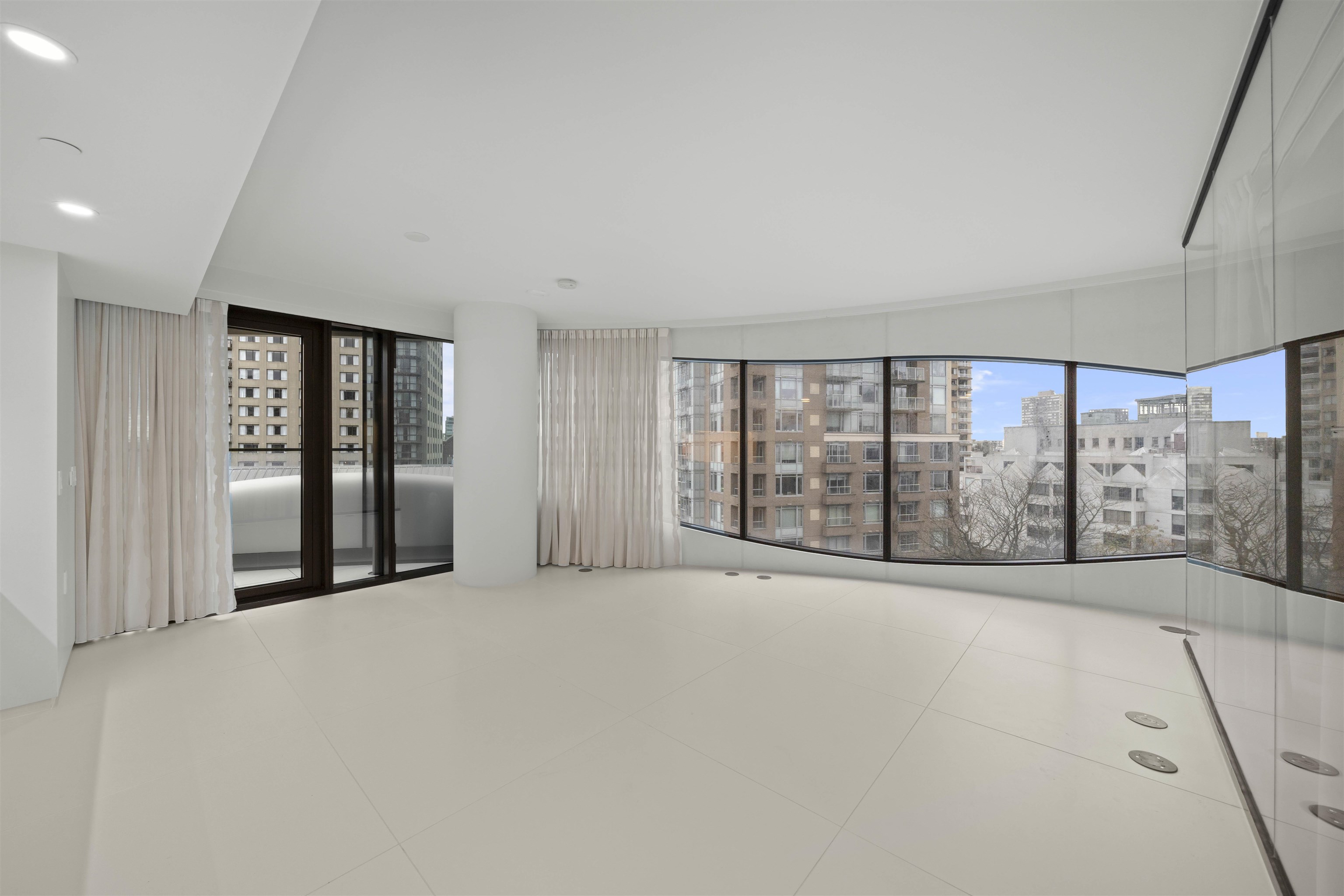 Additional image 6 of 702-1033 Nelson Street, Vancouver, BC, V6E 0E5