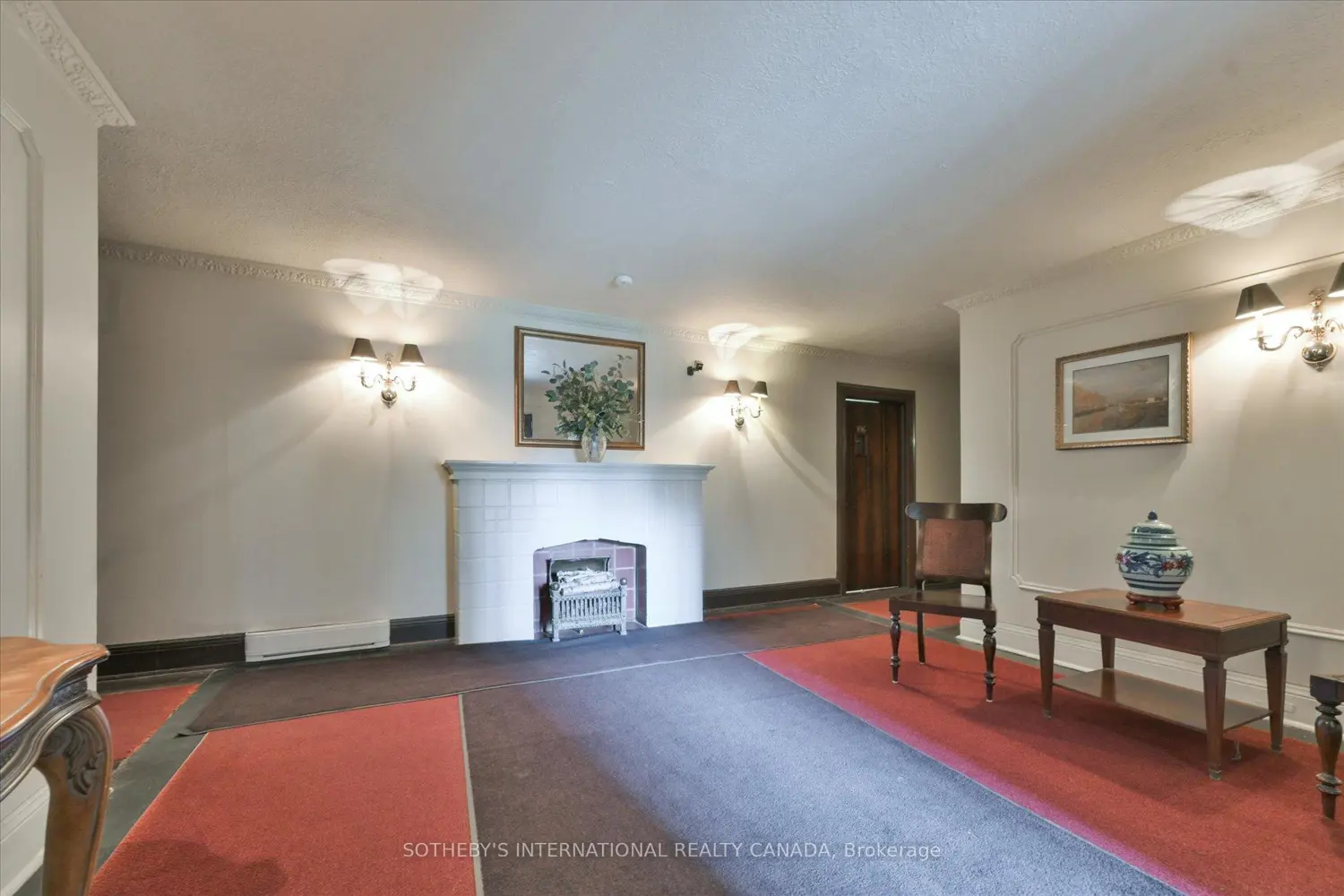 Additional image 15 of 100 Oriole Parkway 106