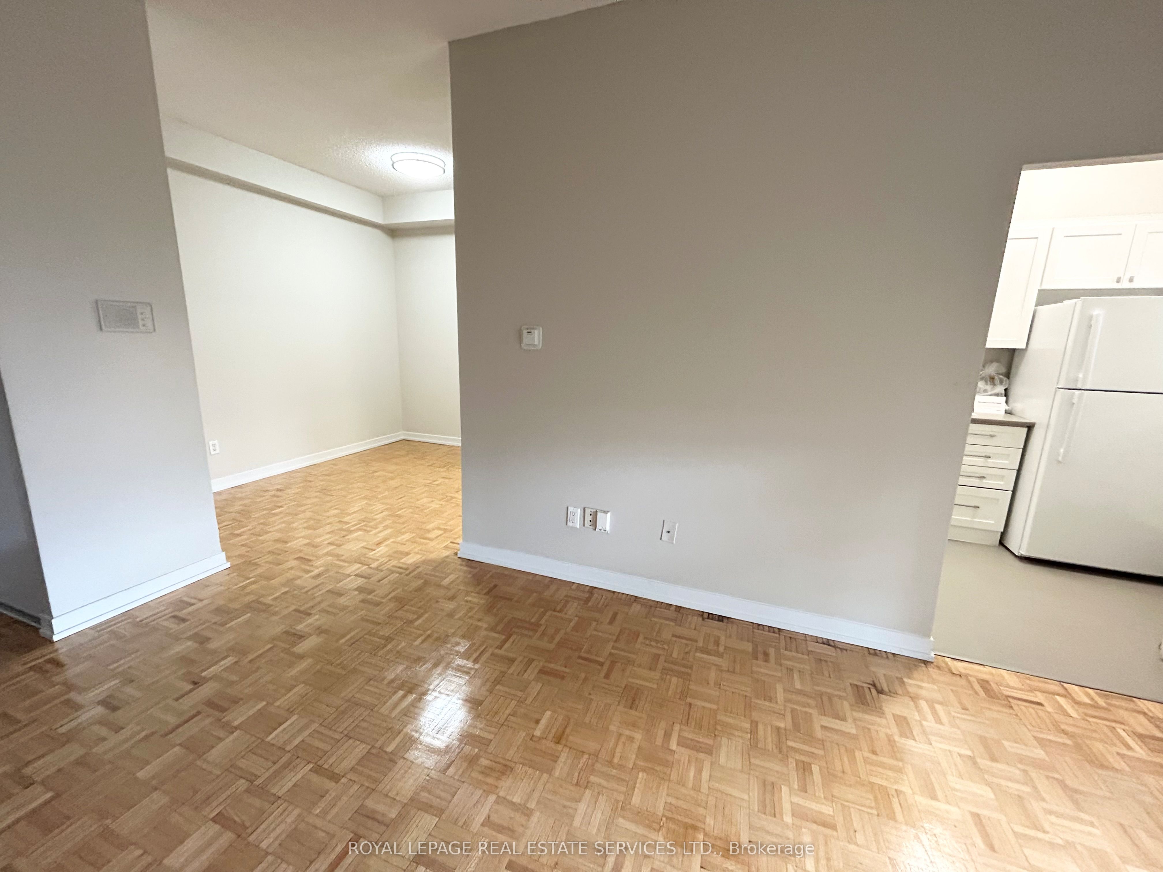 Additional image 3 of 102-16 Cedarwoods Crescent, Kitchener, ON, N2C 2L4
