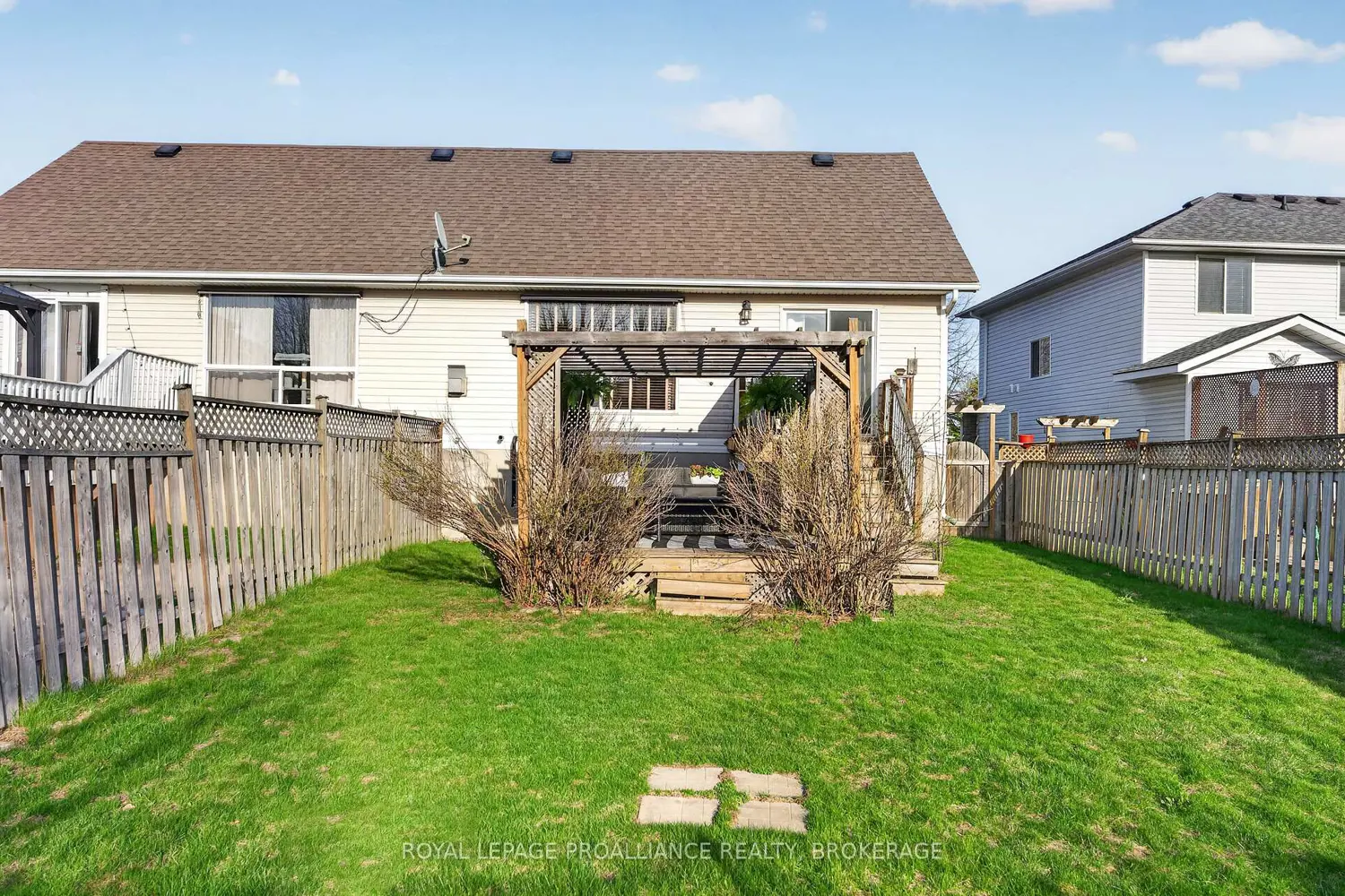Additional image 20 of 1402 Thornwood Crescent