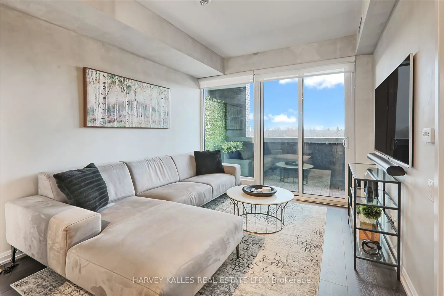 Additional image 9 of 4208 Dundas Street 412