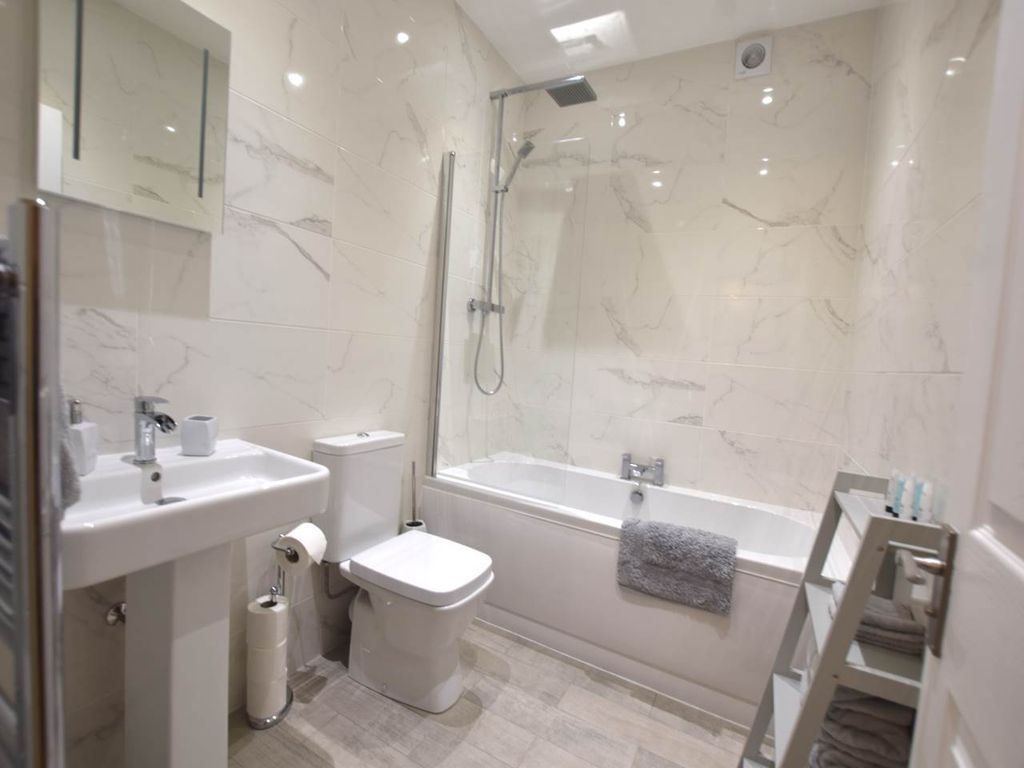 Additional image 6 of 2 bed flat to rentLaura Place, Aberystwyth SY23