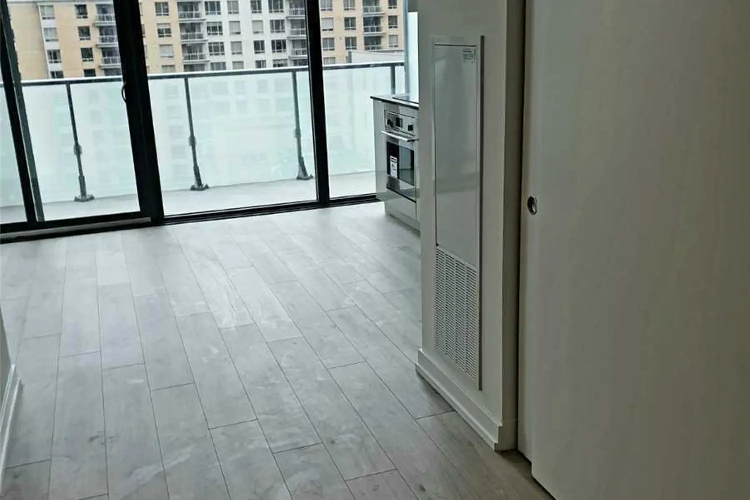 Additional image 8 of 161 Roehampton Avenue 911