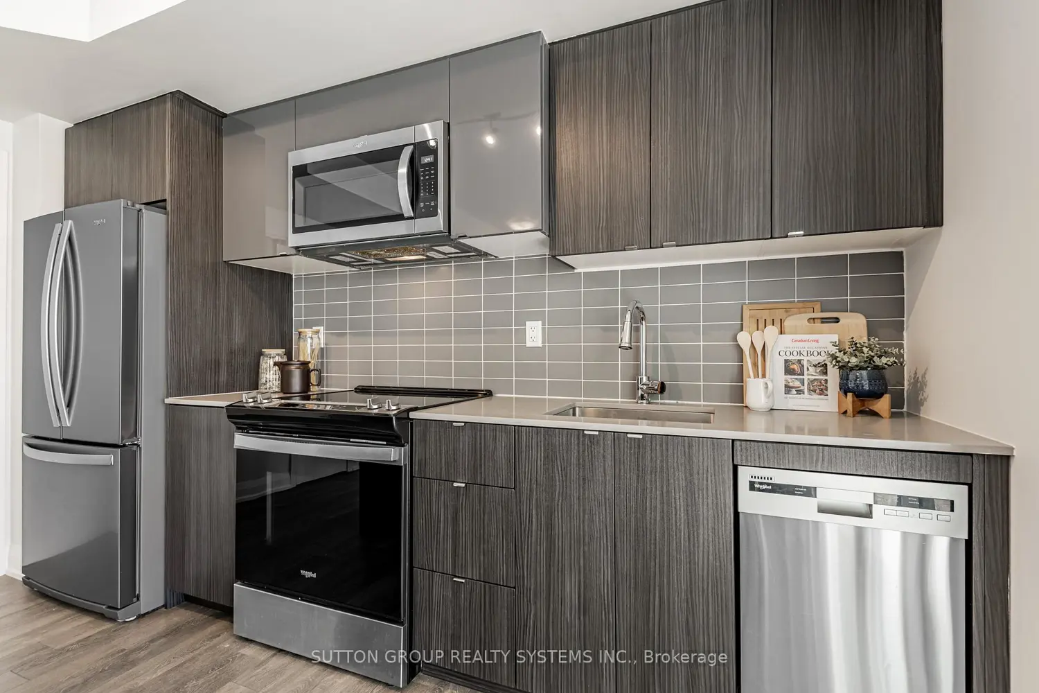 Additional image 9 of 1461 Lawrence Avenue 611