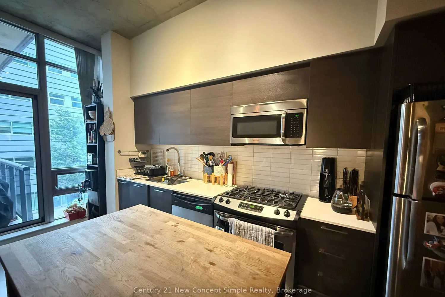 Additional image 4 of 399 Adelaide Street 305
