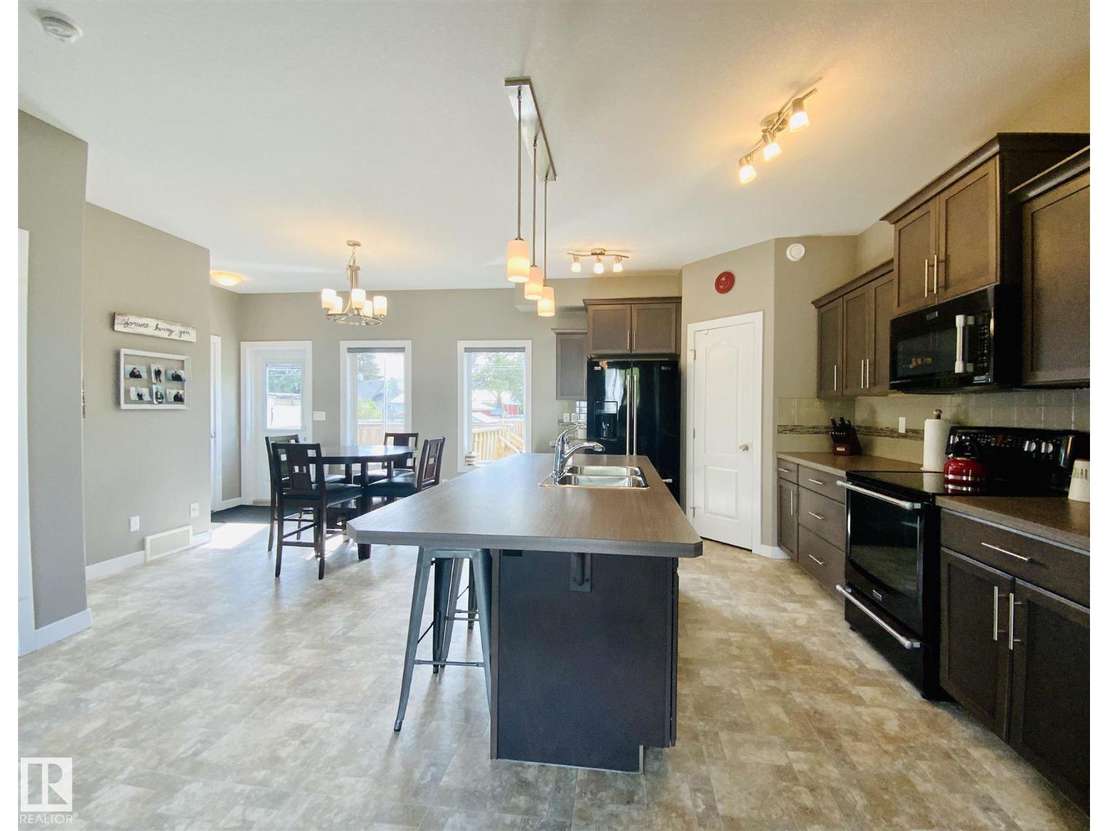 Additional image 3 of 4506 53 Street, Wetaskiwin, AB, T9A1R3