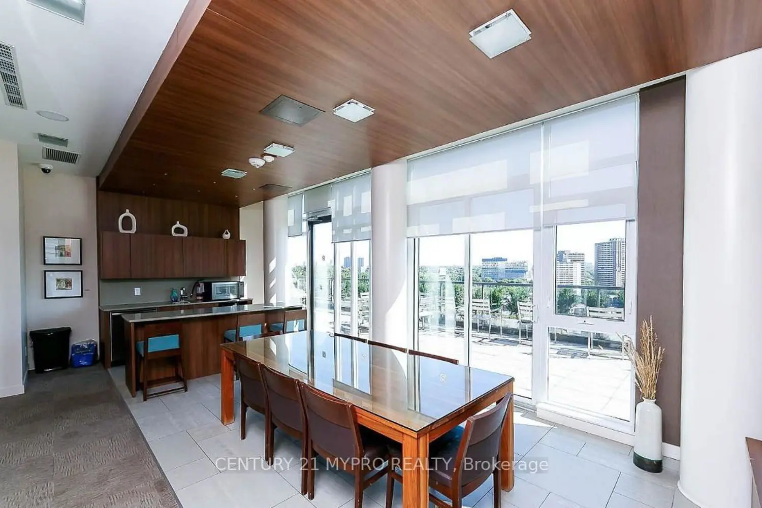 Additional image 14 of 260 Sackville Street 611
