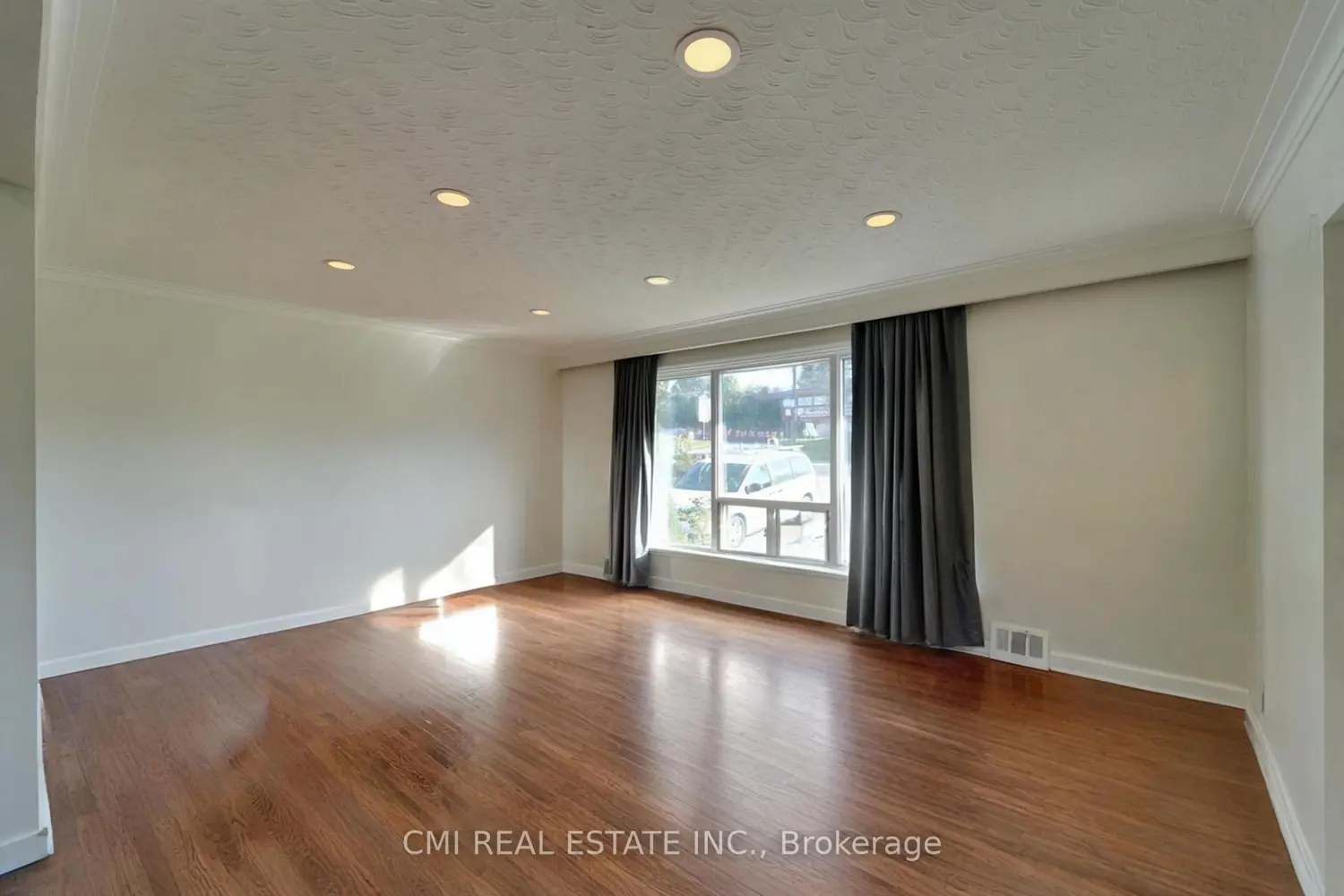 Additional image 8 of 2610 Islington Avenue