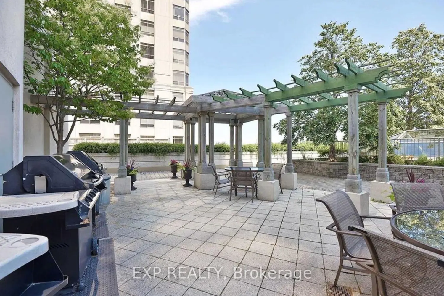Additional image 15 of 25 Kingsbridge Garden Circle 2120