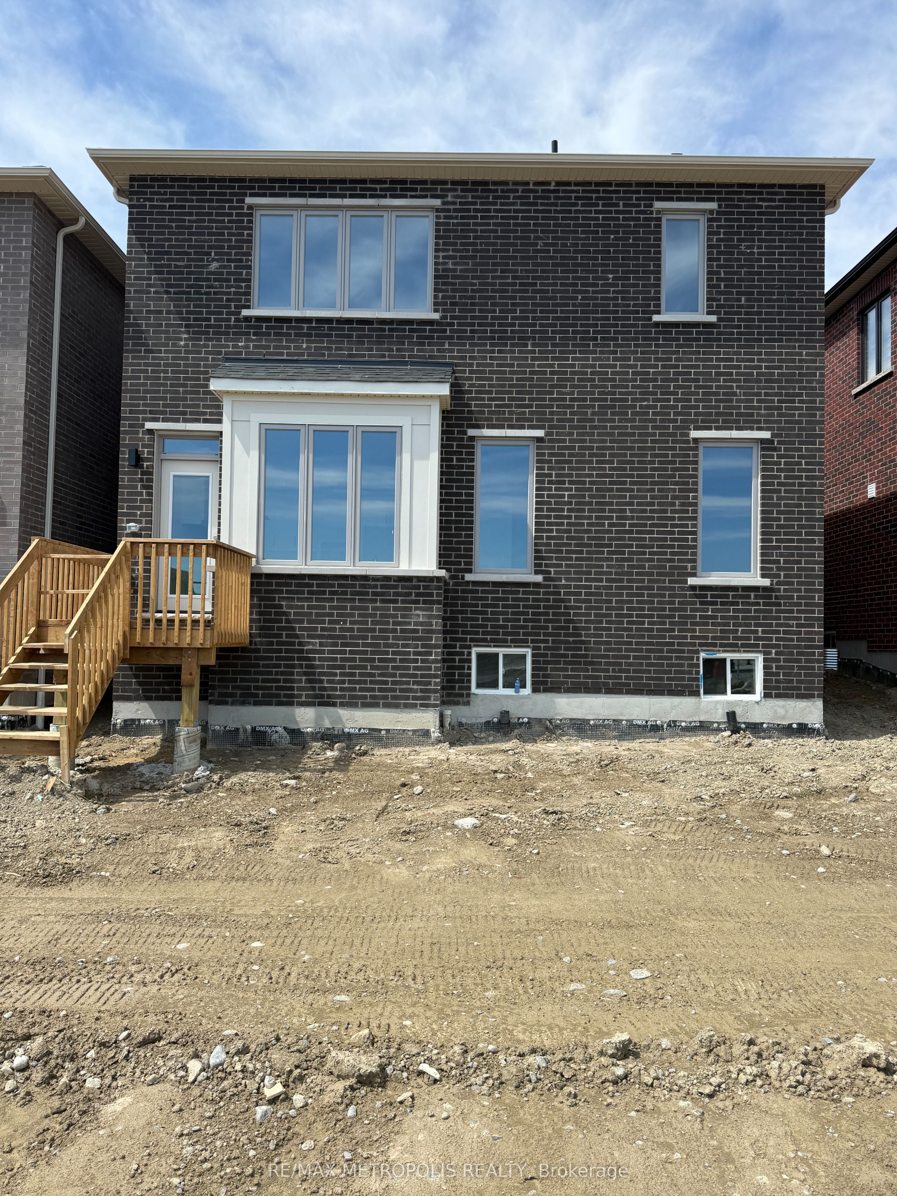 Additional image 2 of Main and 2nd-3437 Deepglade Path, Pickering, ON, L1X 0V5