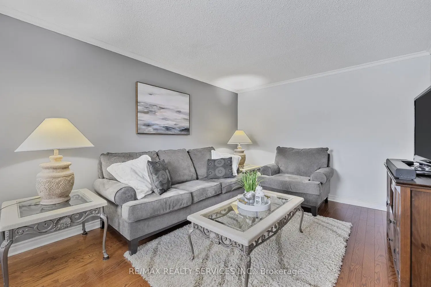 24 Royal Valley Drive photo 3