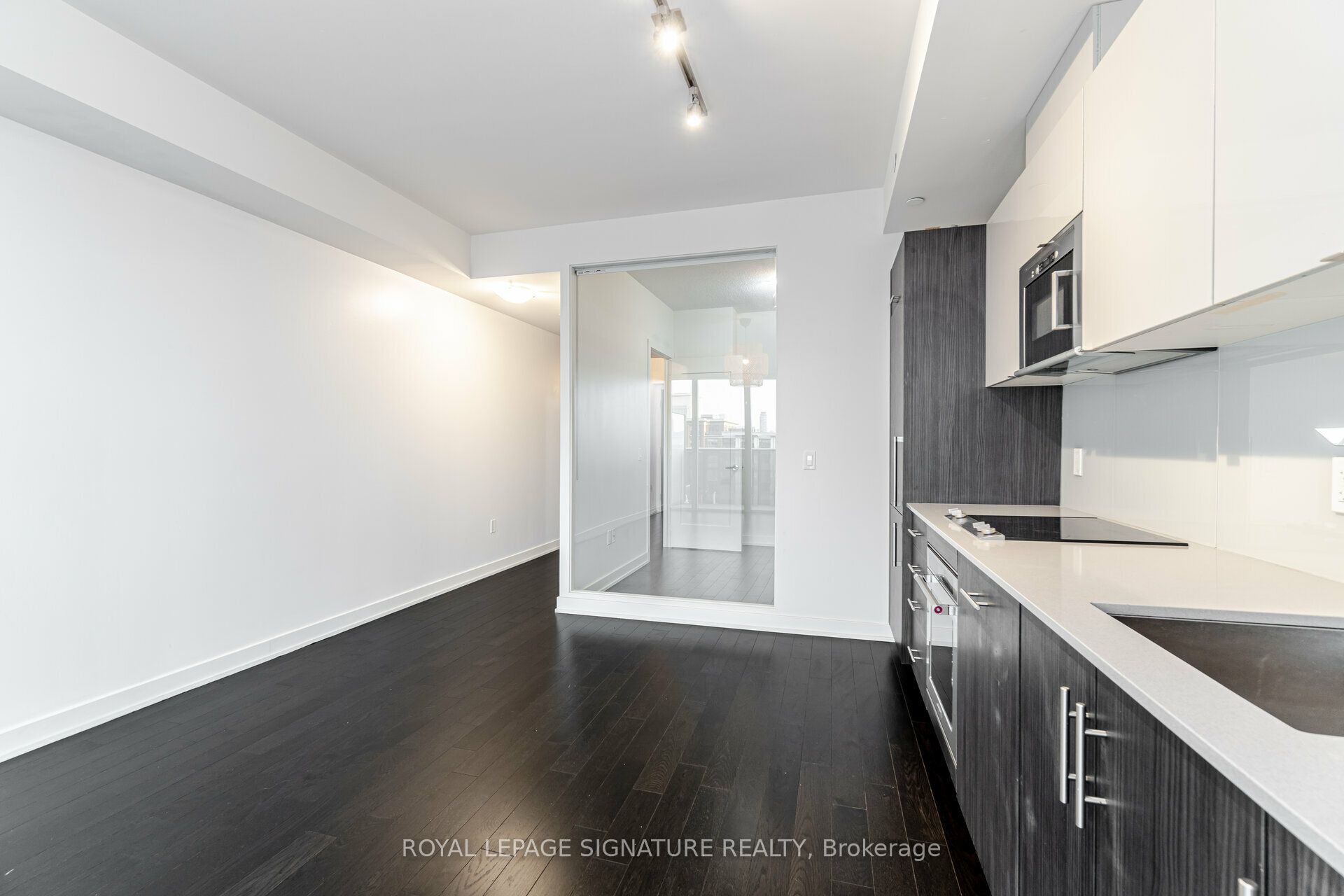 Additional image 5 of 811-330 Richmond Street W, Toronto, ON, M5V 1X2