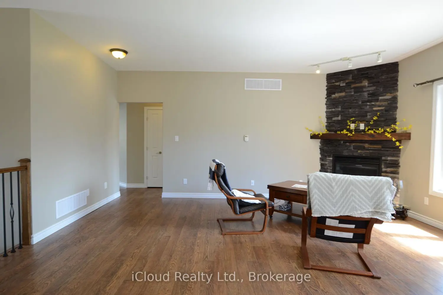 25 Rue Vanier