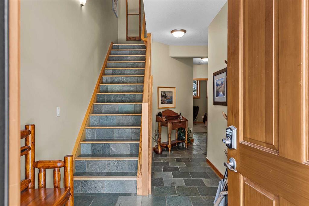 Additional image 3 of 36-137 Wapiti Close, Canmore, AB, T1W3B2