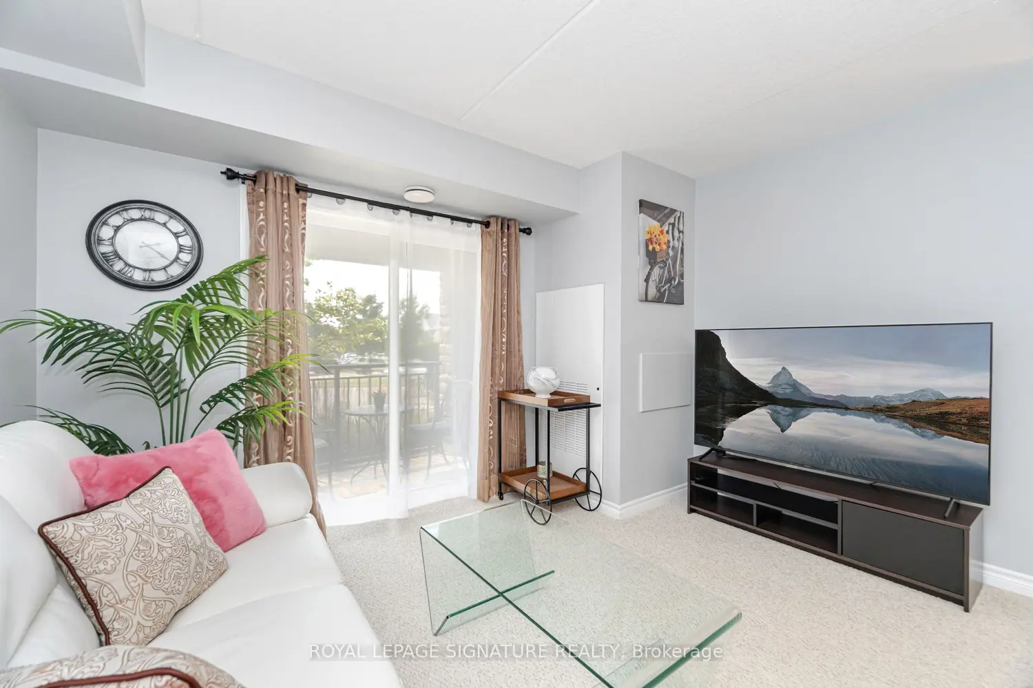 67 Kingsbury Square 111 photo 5