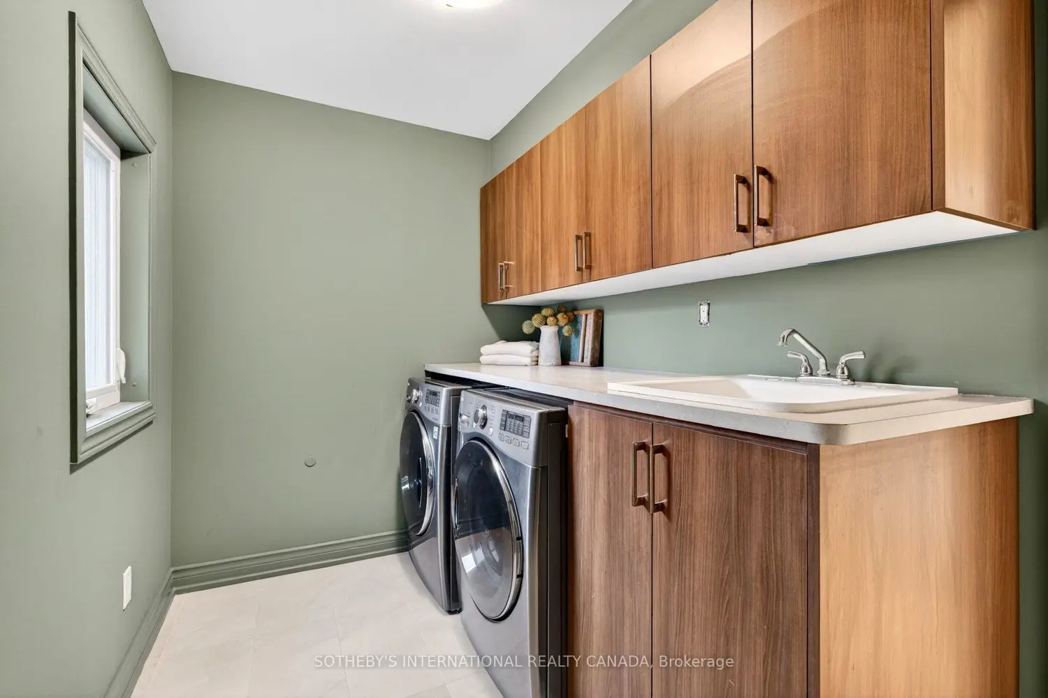 Additional image 10 of 1383 Winterberry Drive