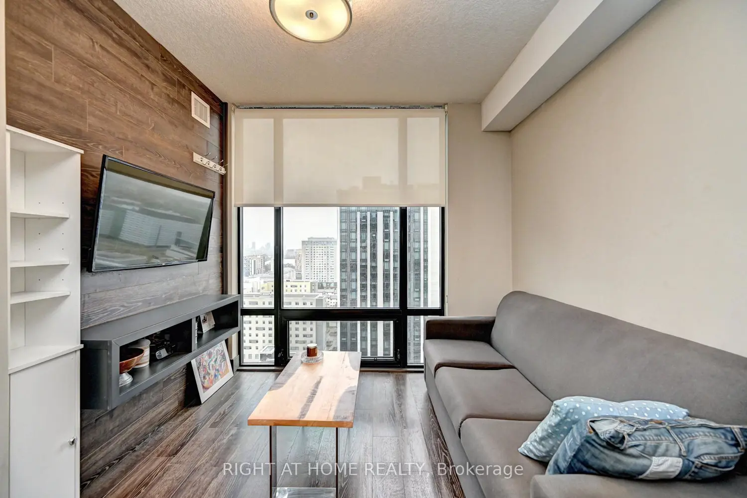 330 Phillip Street N2207 photo 5