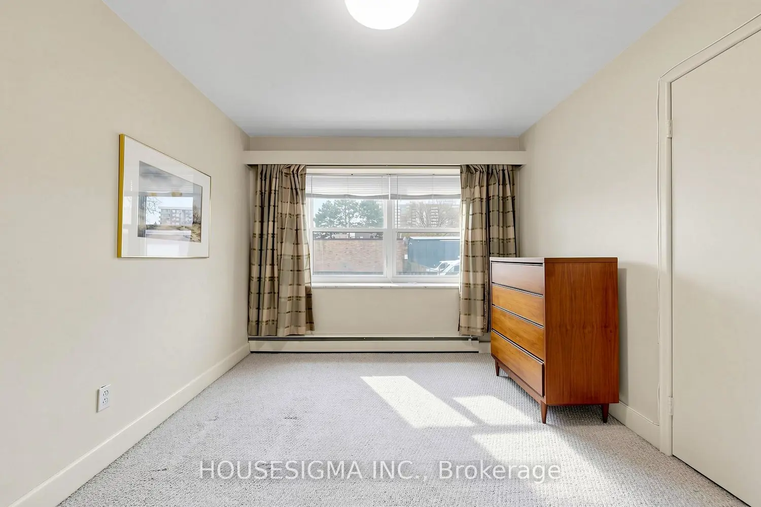 Additional image 3 of 824 Brant Street 9