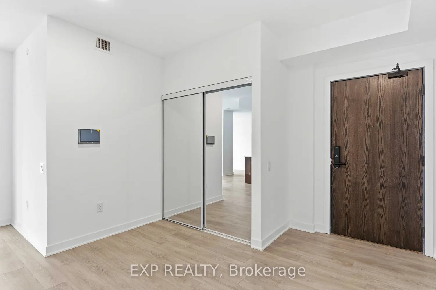 Additional image 4 of 2782 Barton Street 1017