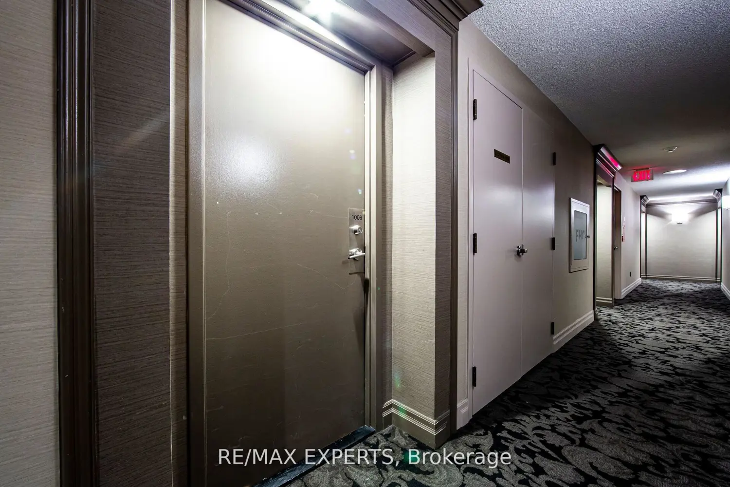 Additional image 5 of 942 Yonge Street 1006