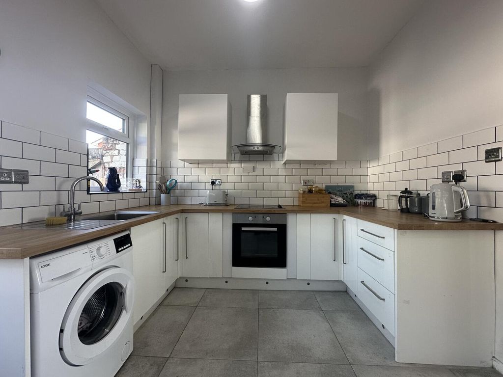 Additional image 3 of 2 bed semi-detached house to rentLiverpool Road, Neston CH64