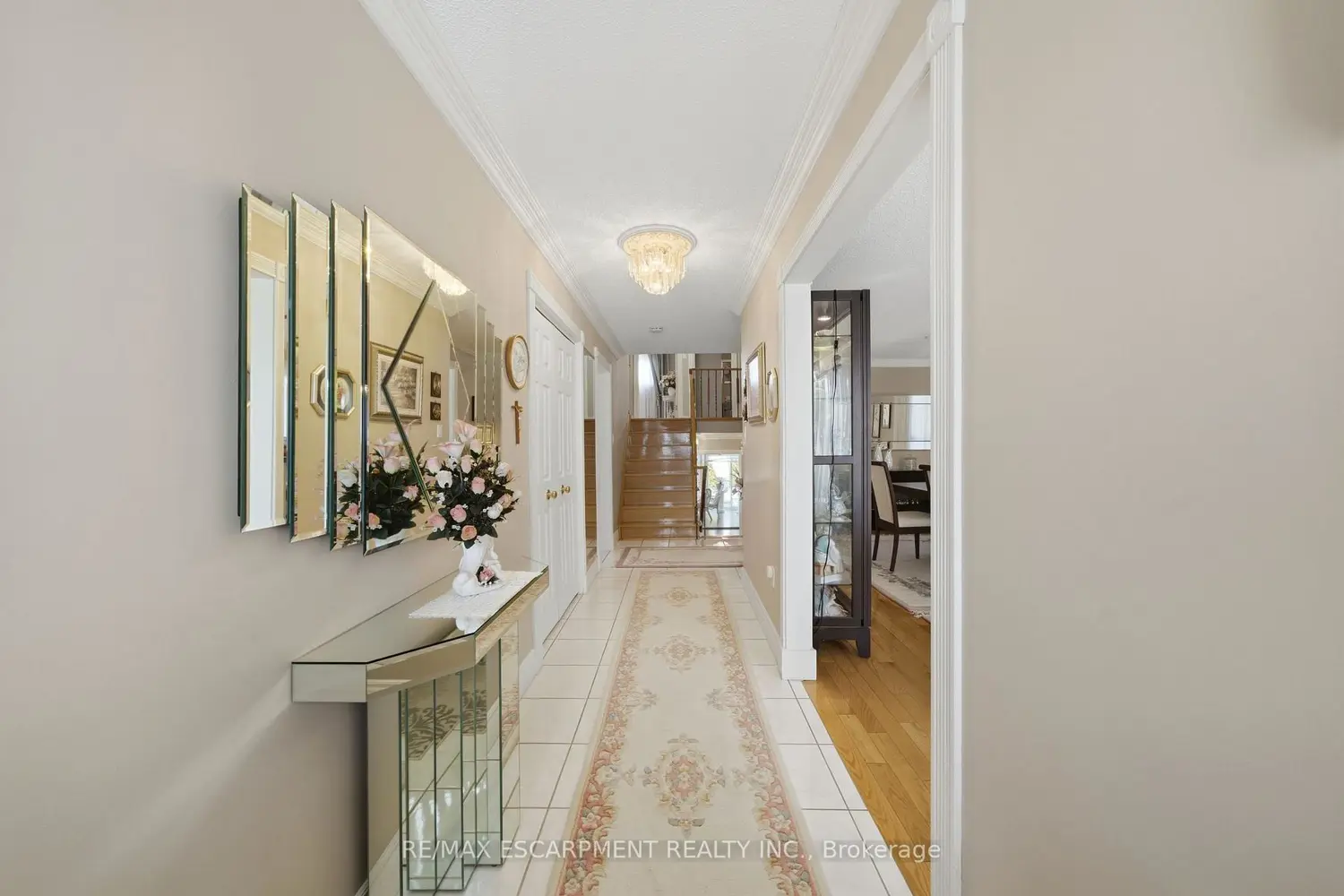 1149 Dowland Crescent photo 3