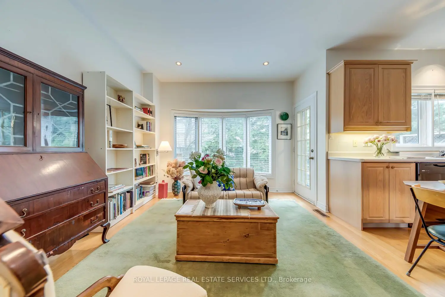 Additional image 6 of 175 La Rose Avenue