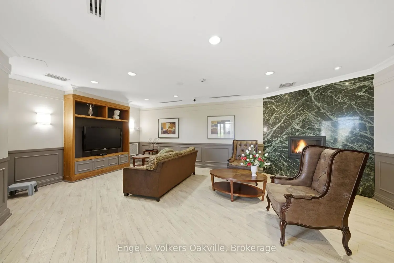 Additional image 15 of 2379 Central Park Drive 601