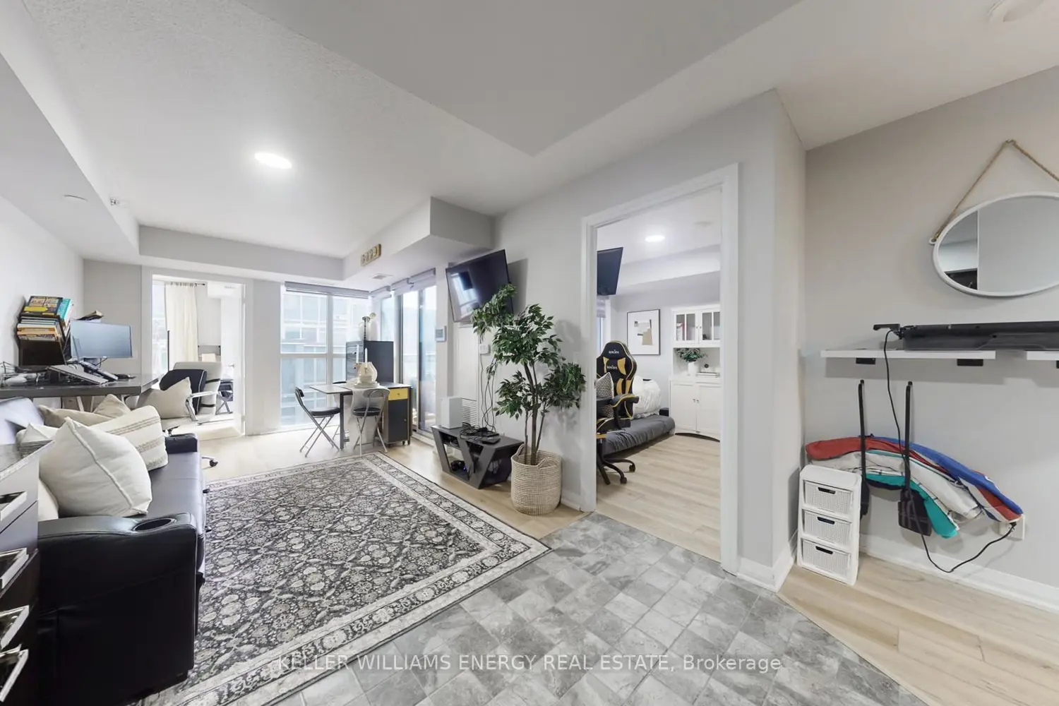 Additional image 7 of 30 Meadowglen Place 617