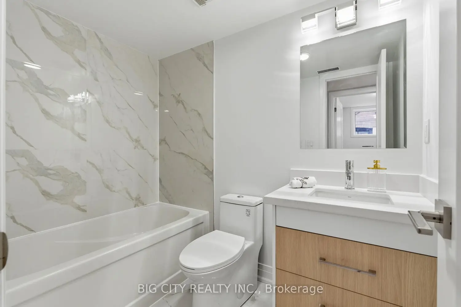 Additional image 12 of 68 Westholme Avenue 1