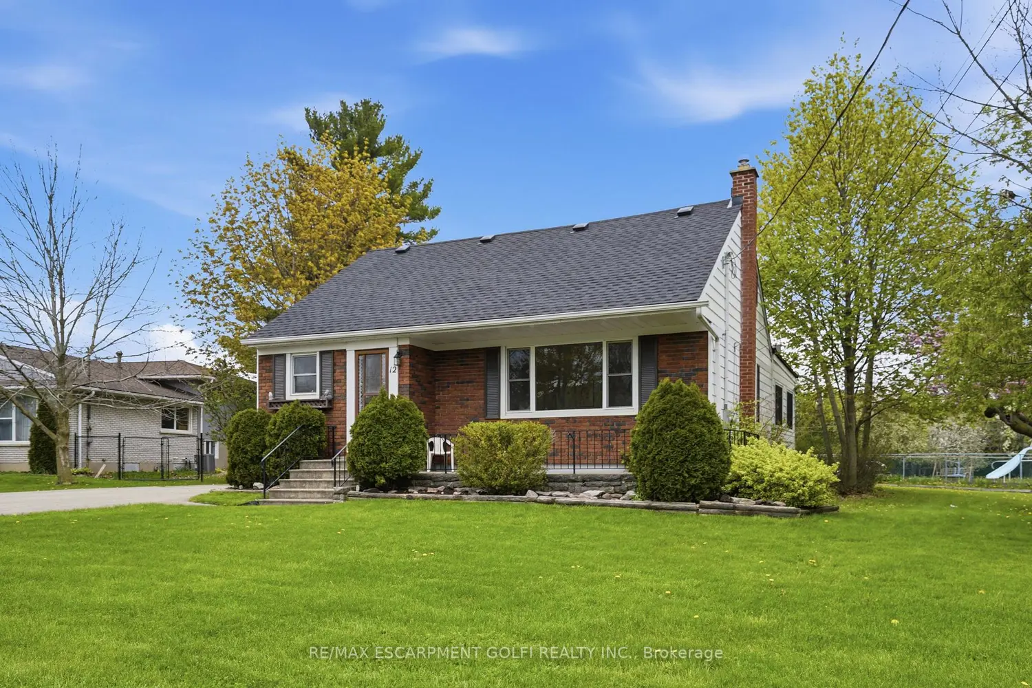 12 Valley Road
