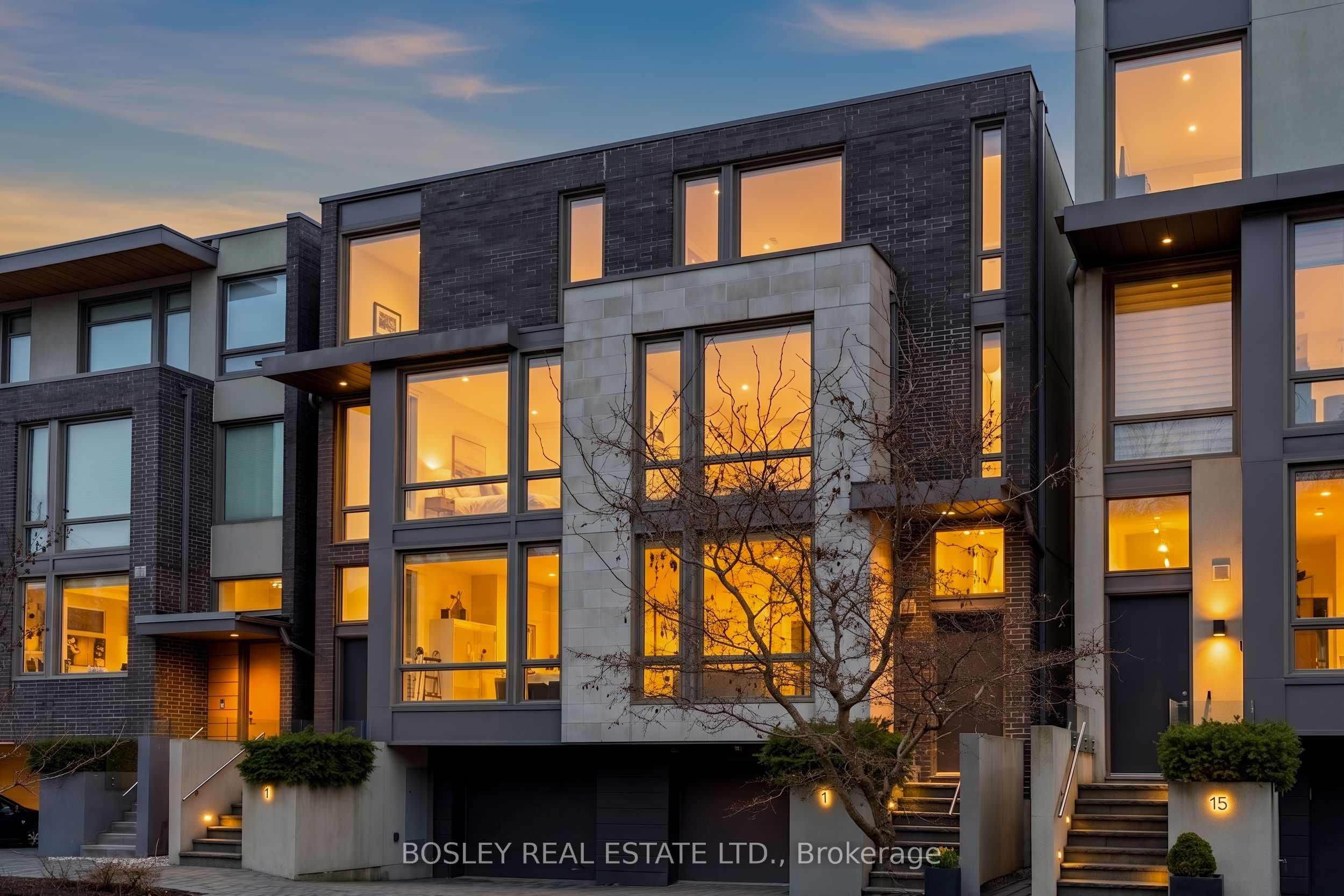 17 Vince Avenue, Toronto, ON, M4L 0A6