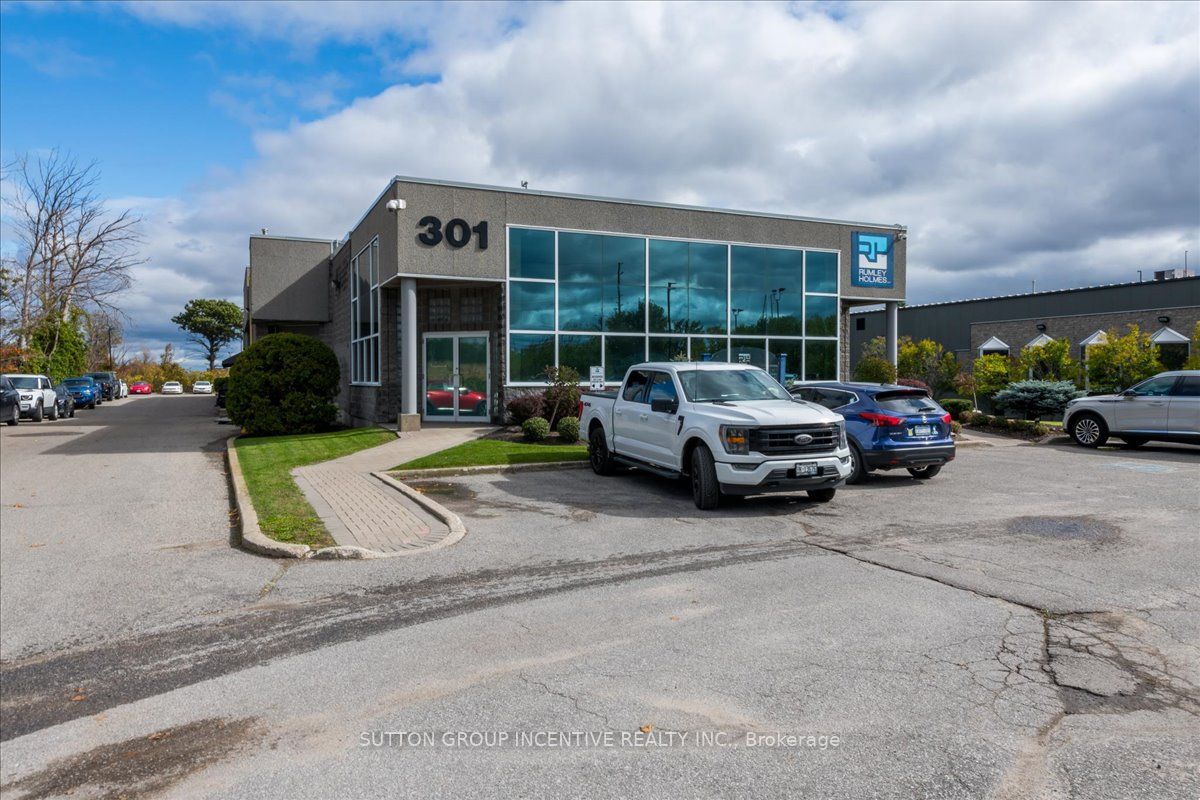 9-47 Harley Court, Barrie, ON, L4N 8V4